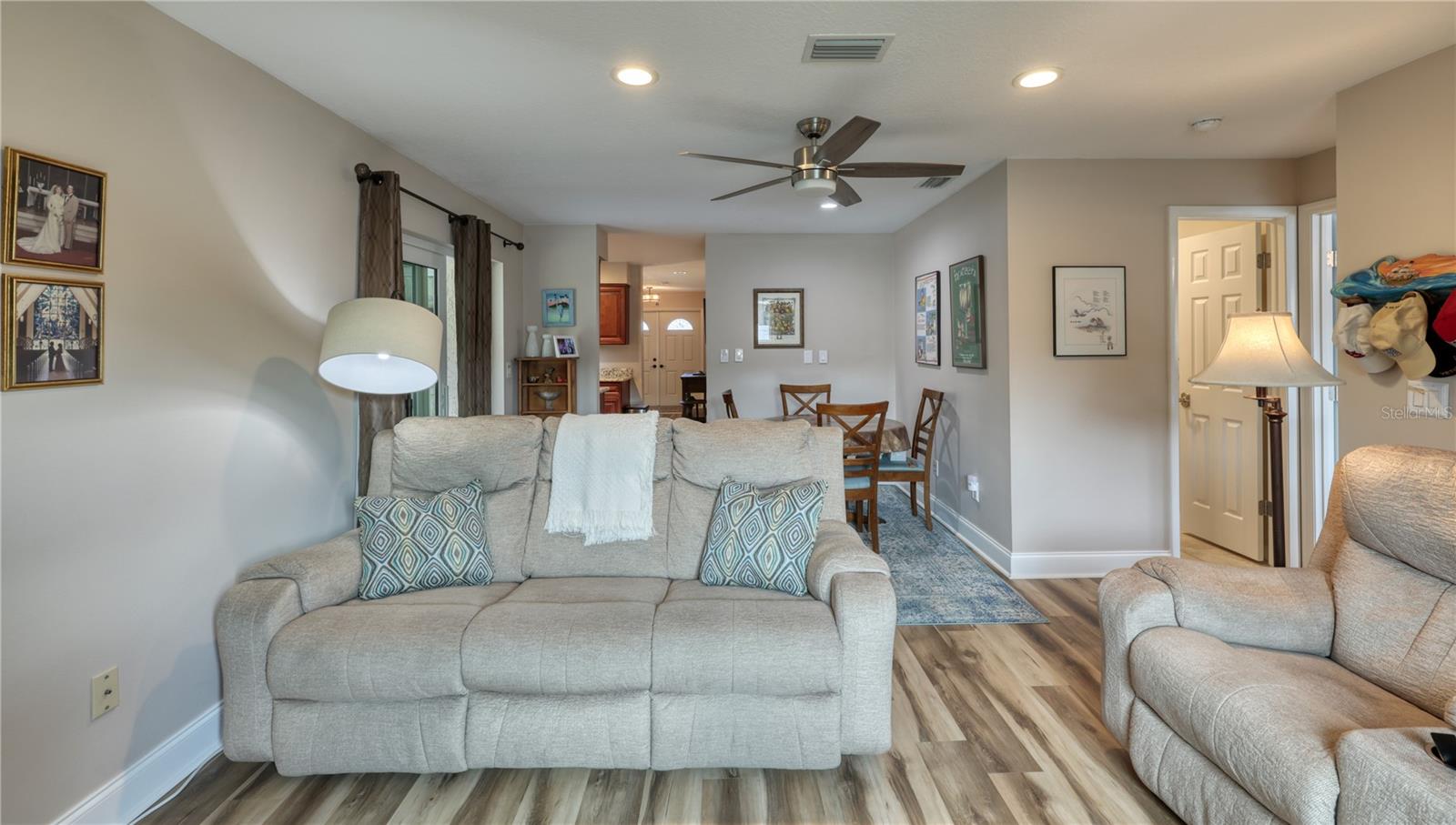 Bonus Room Open to Dinette