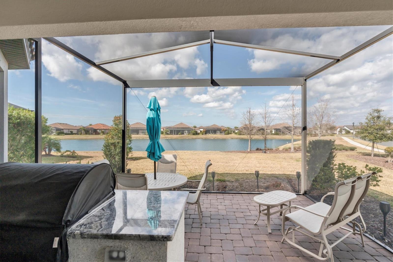 BEAUTIFUL VIEWS OF THE POND