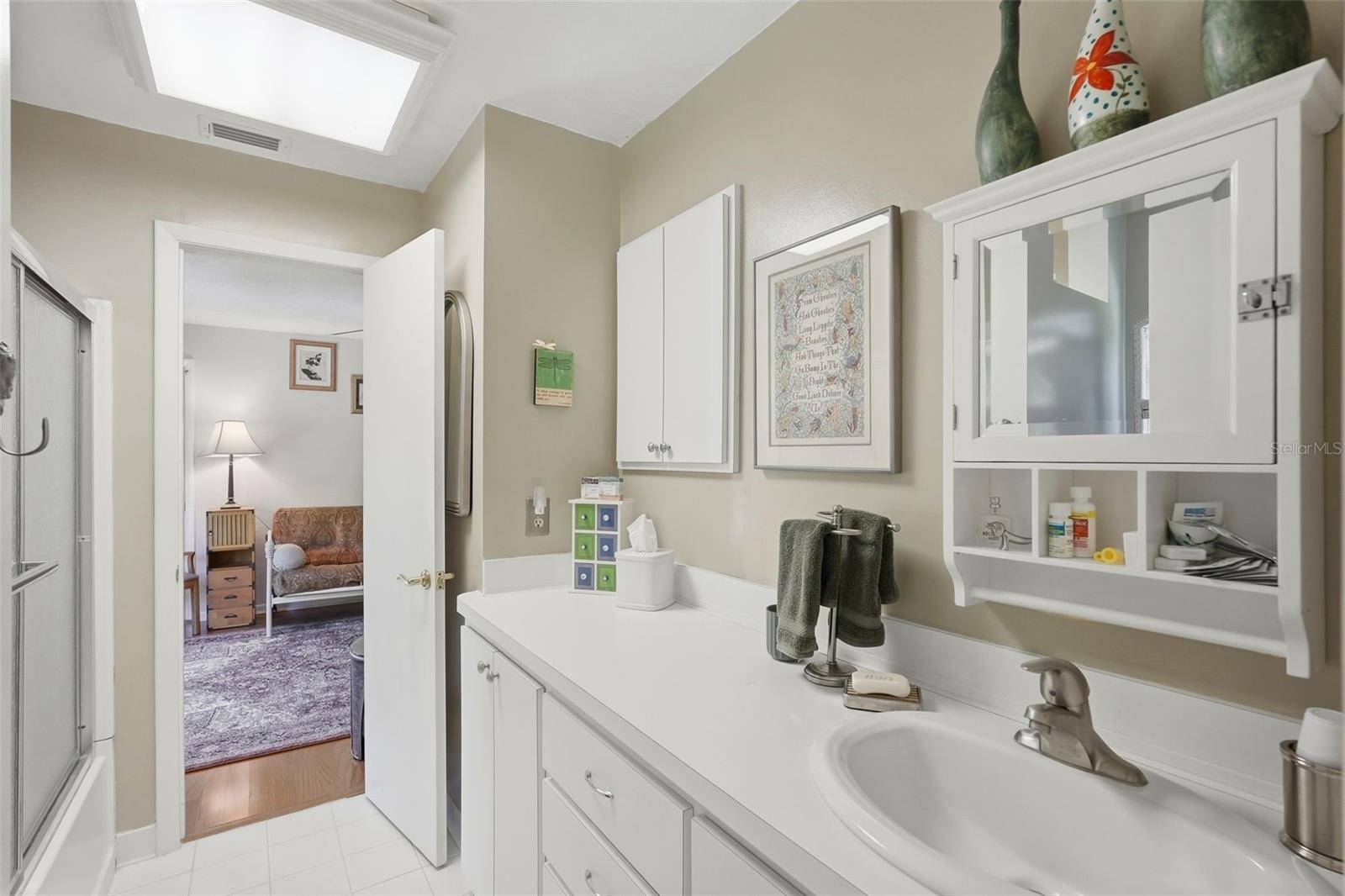 Jack & Jill bathroom upstairs