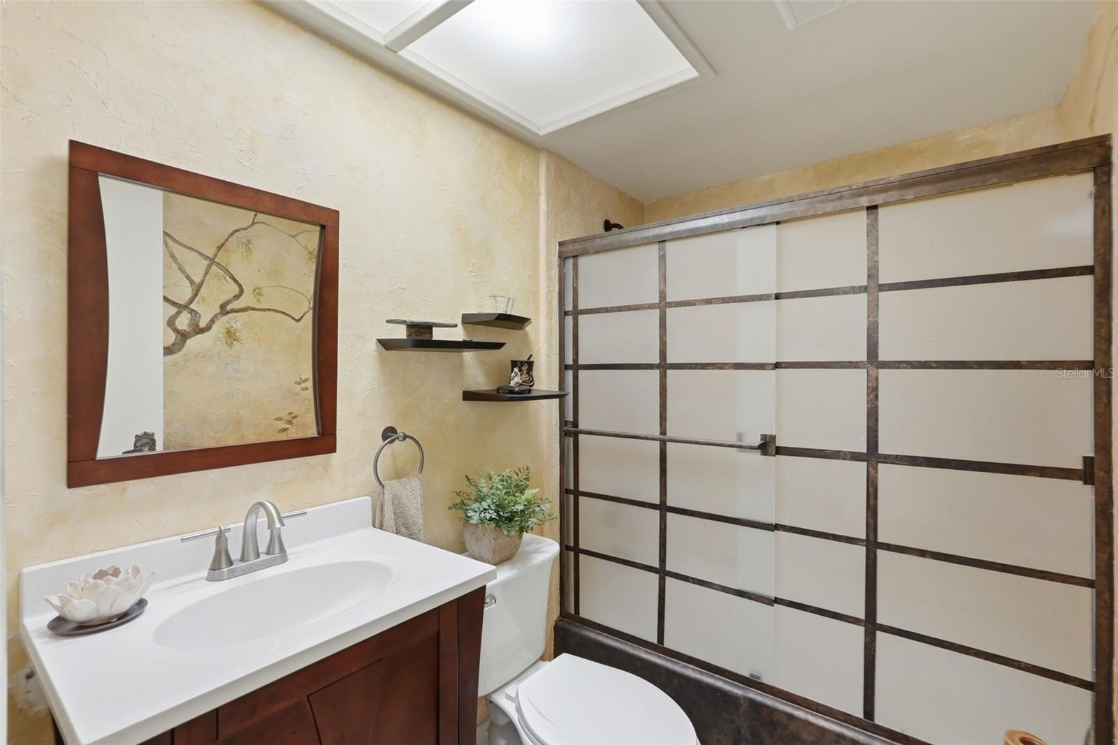 Downstairs full bathroom