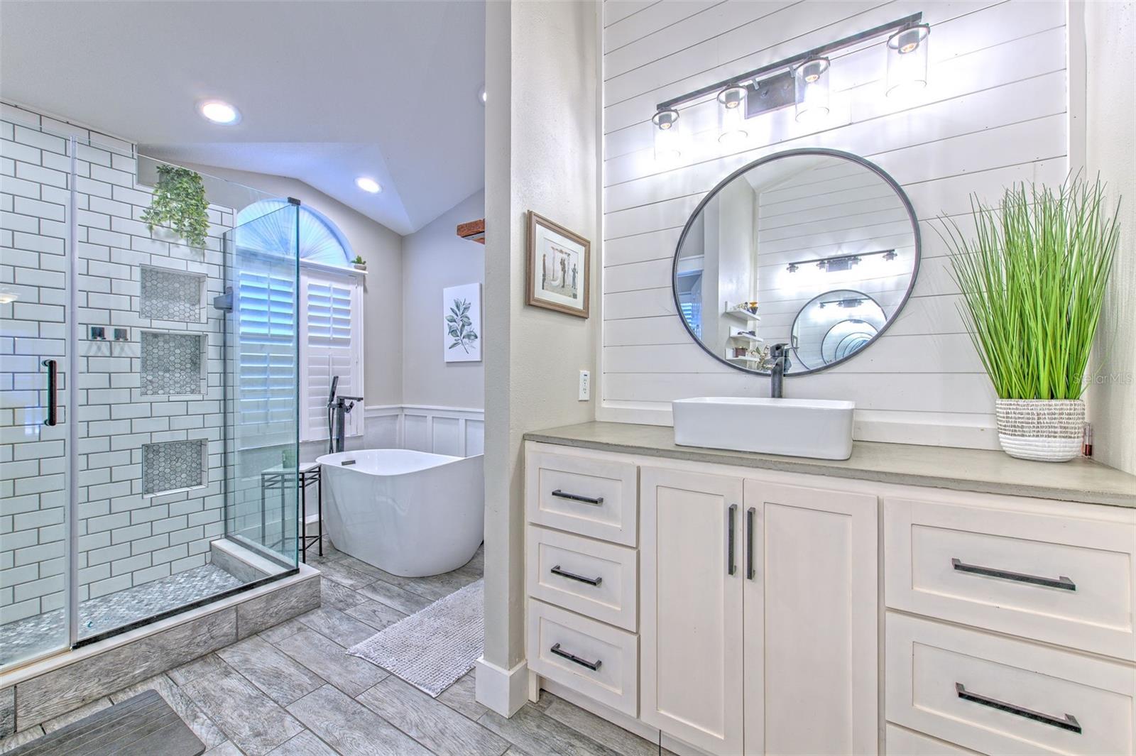 Spa-like Primary Bathroom