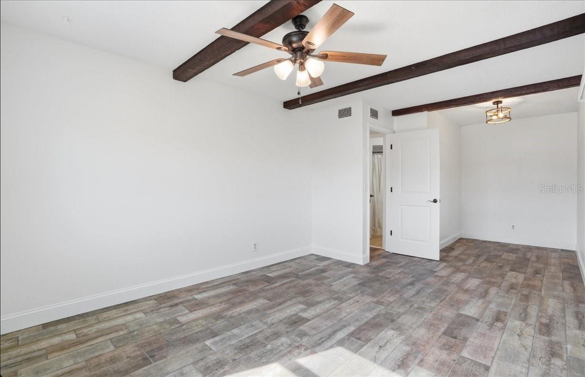 Flex/Bonus Room downstairs