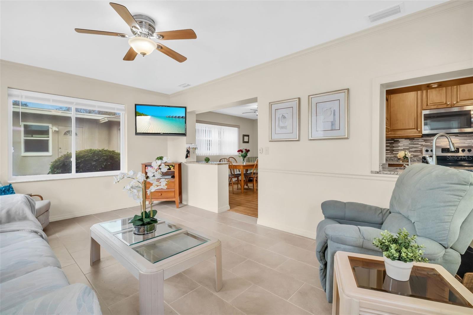 Heated & cooled sunny Florida room to enjoy year-round~