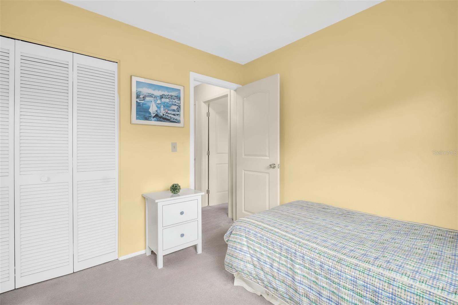 Additional built-in closet space for great storage~