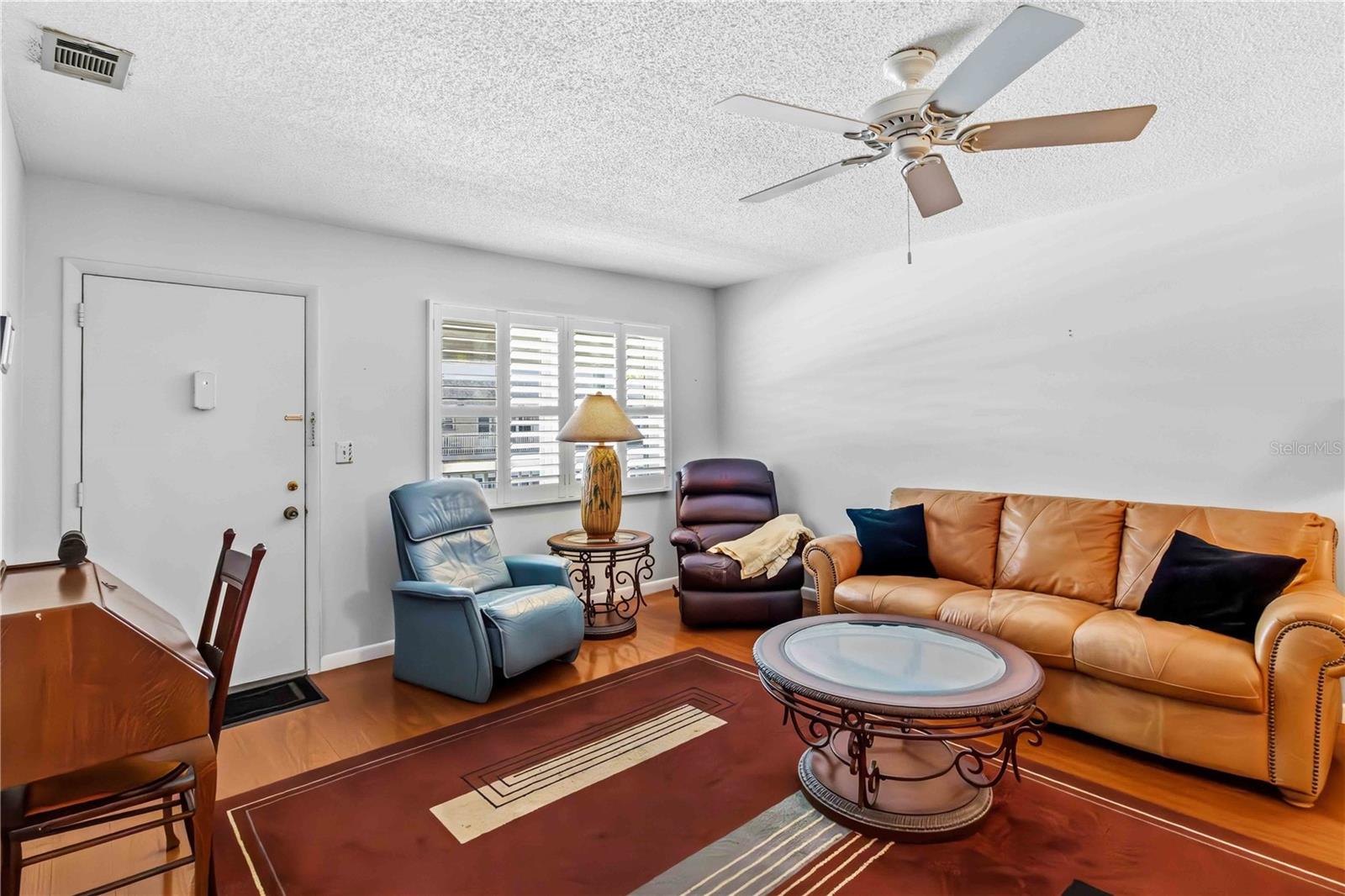 Spacious living room.