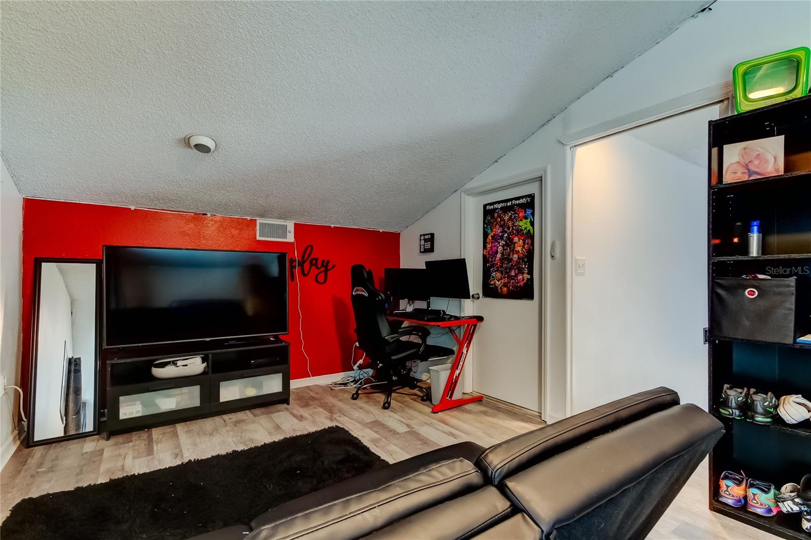 Loft - Bedroom 4 or Bonus Space