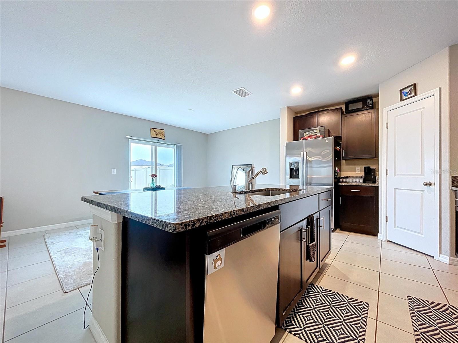 Large Kitchen Island!