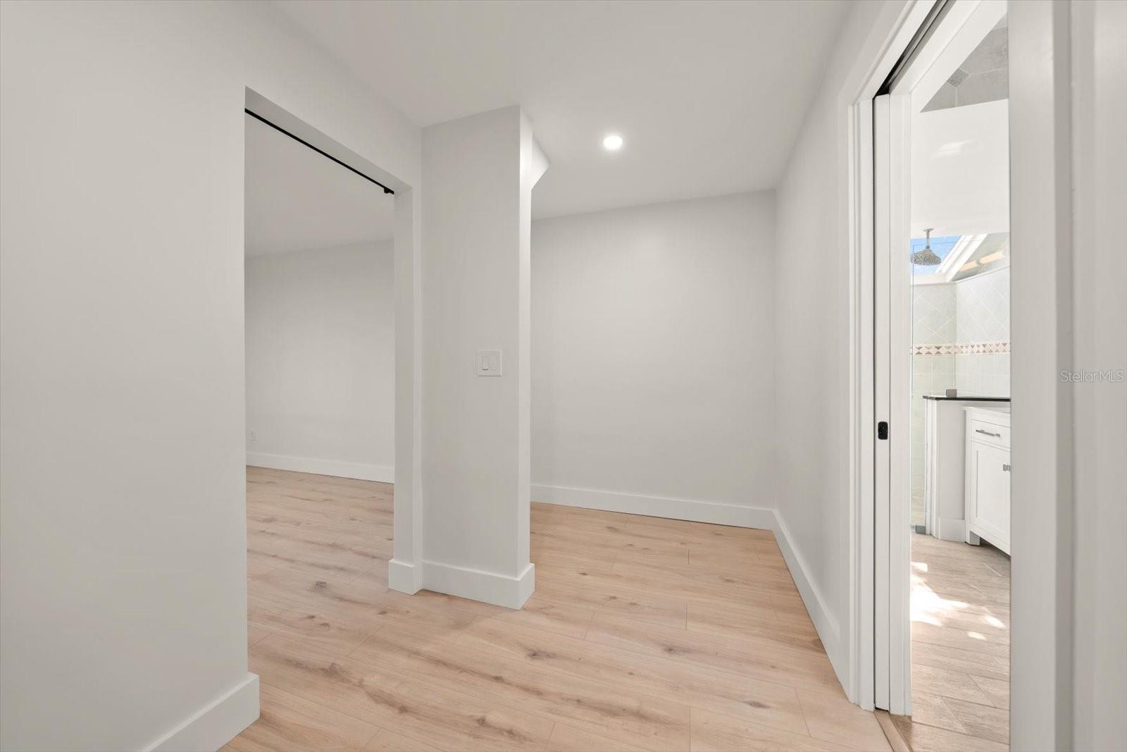 Design your own primary bedroom closet