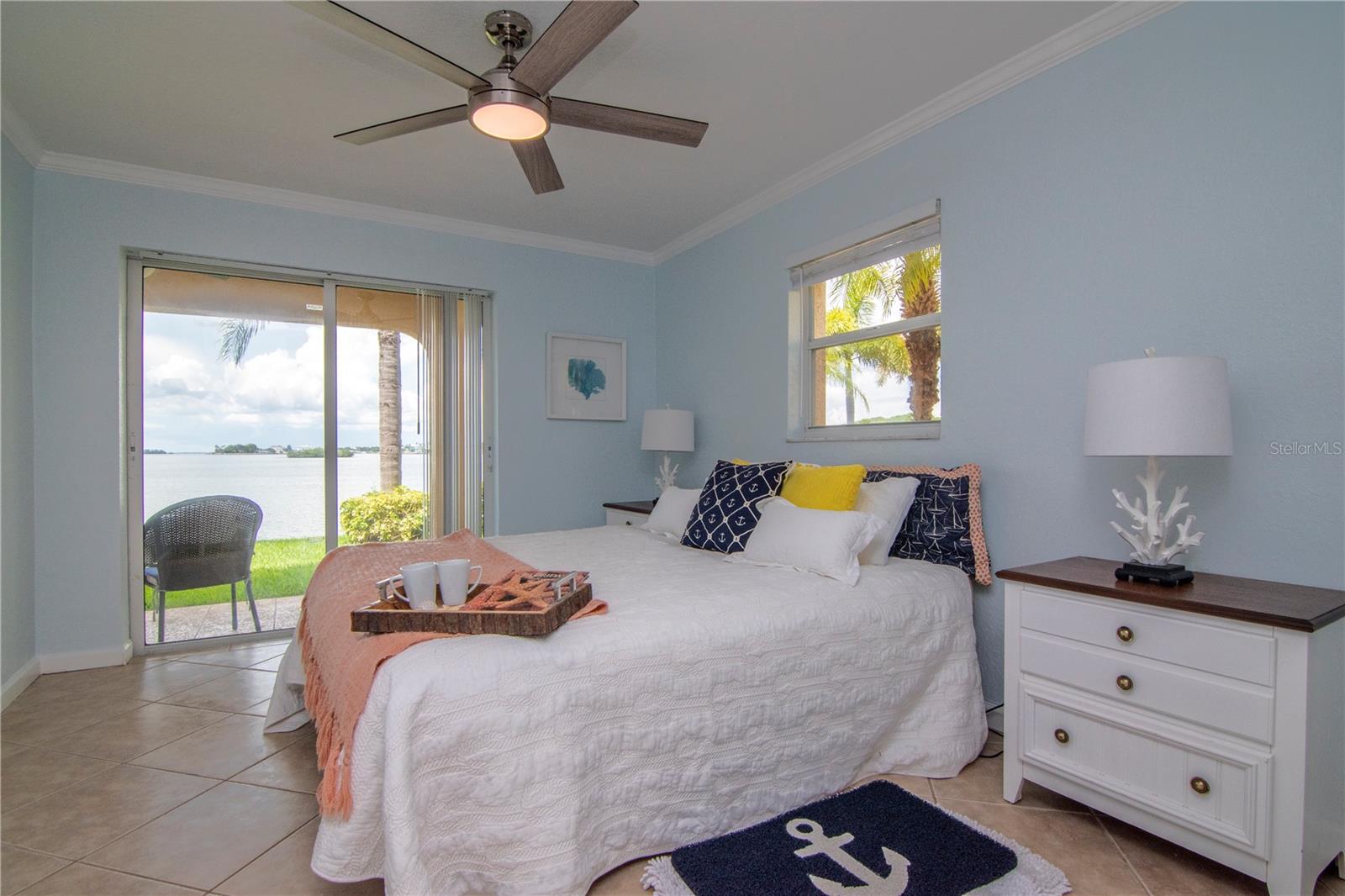Bayfront Primary Bedroom – Photo Shows Staging