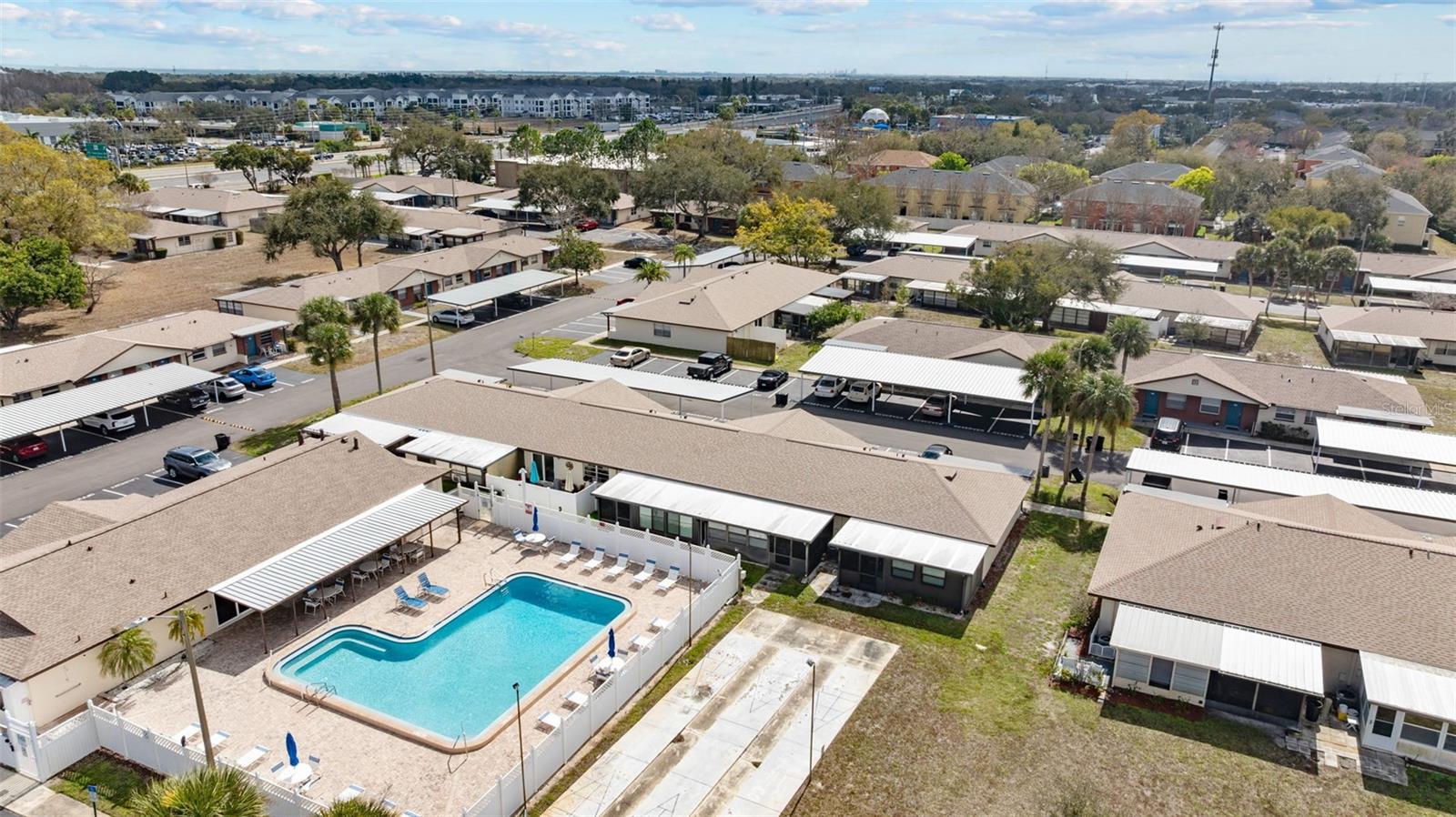 Resort-style vibes without leaving home.