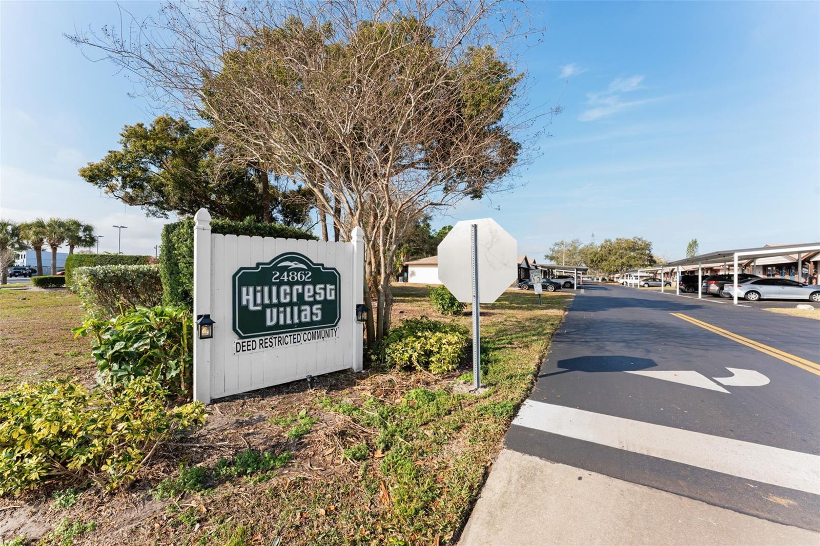 Welcome to Hill Crest Villas in central Clearwater.
