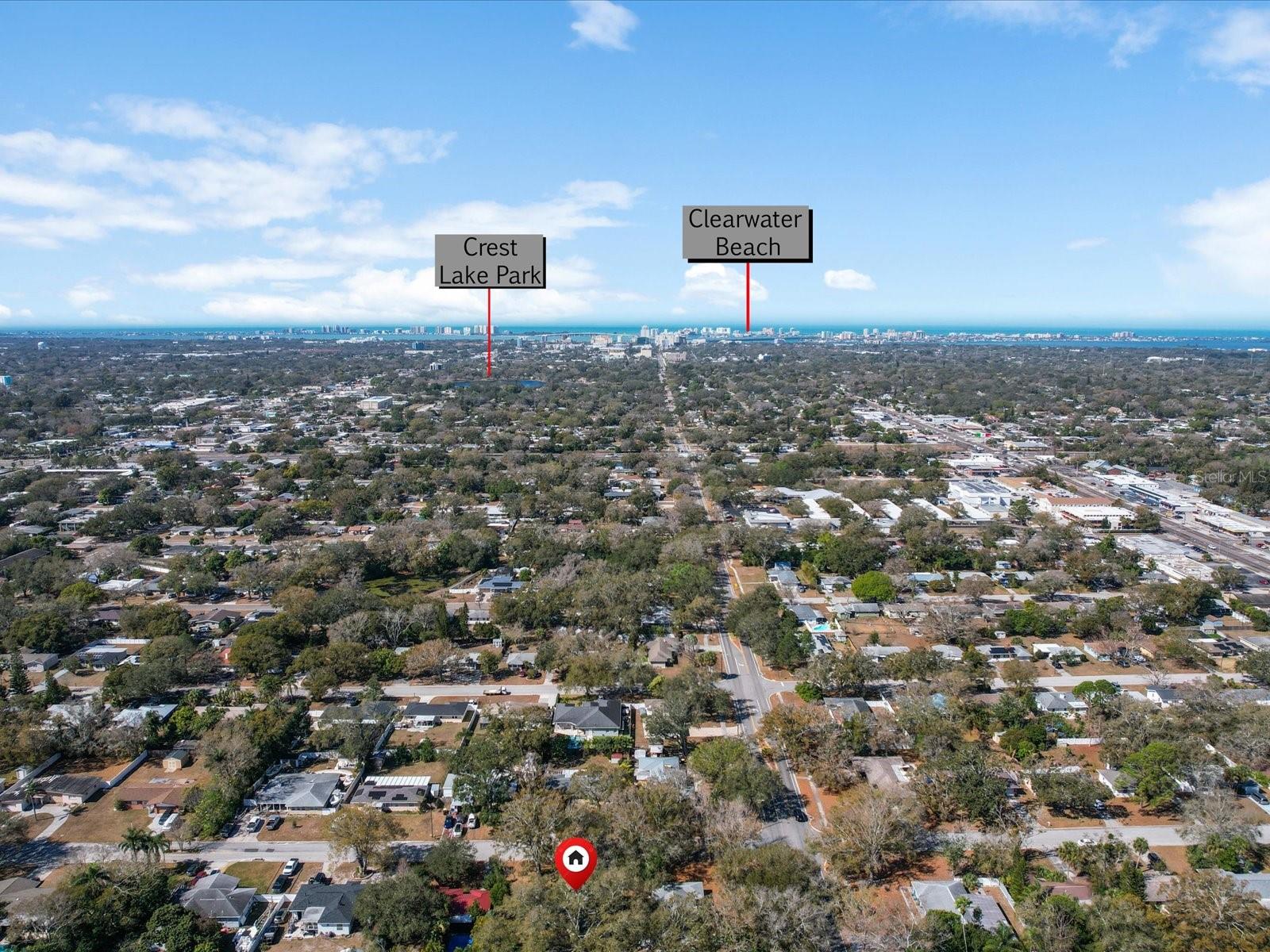 Only 5 minutes from beautiful Crest Lake Park and 10 minutes from Clearwater Beach