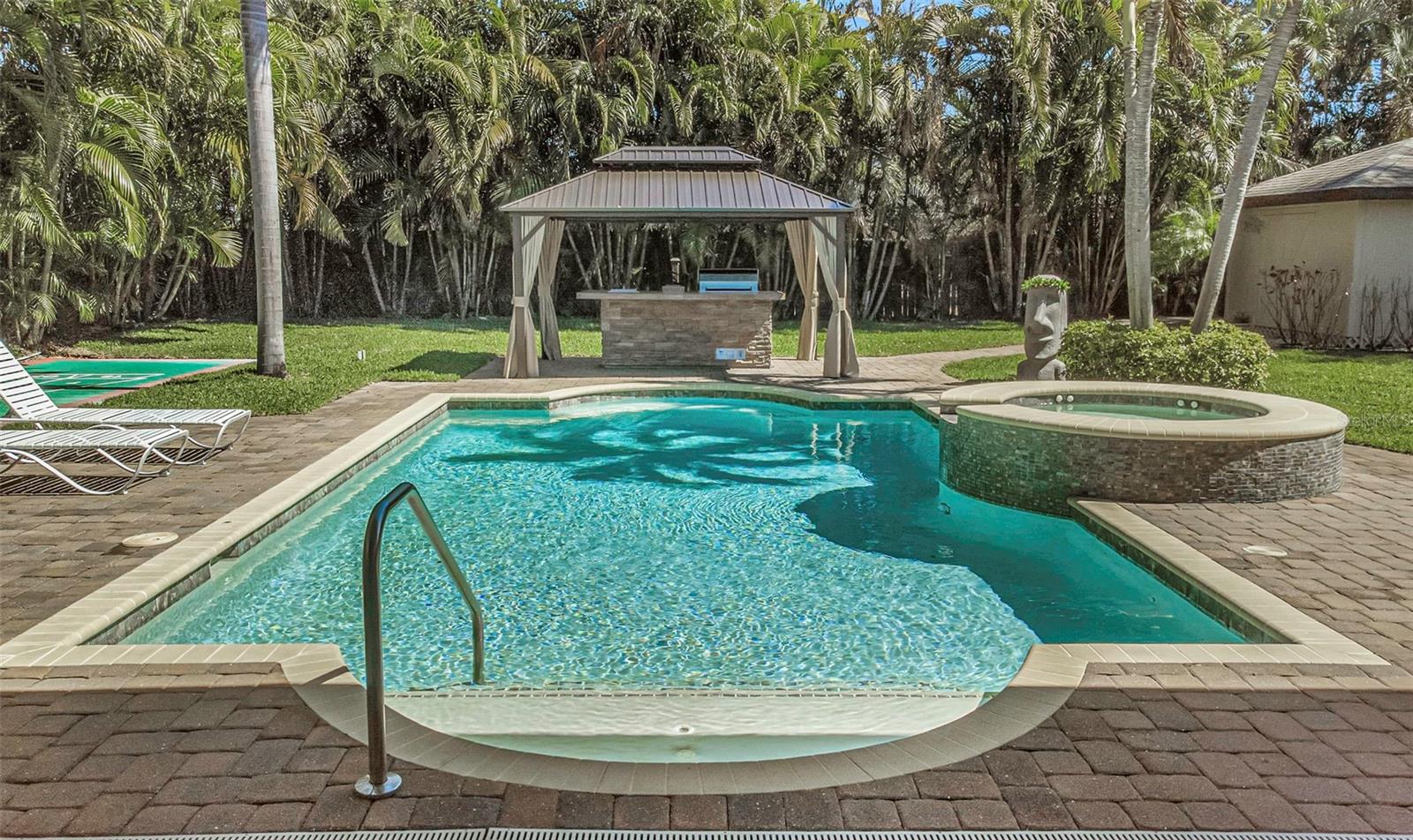 Heated Salt Water Pool