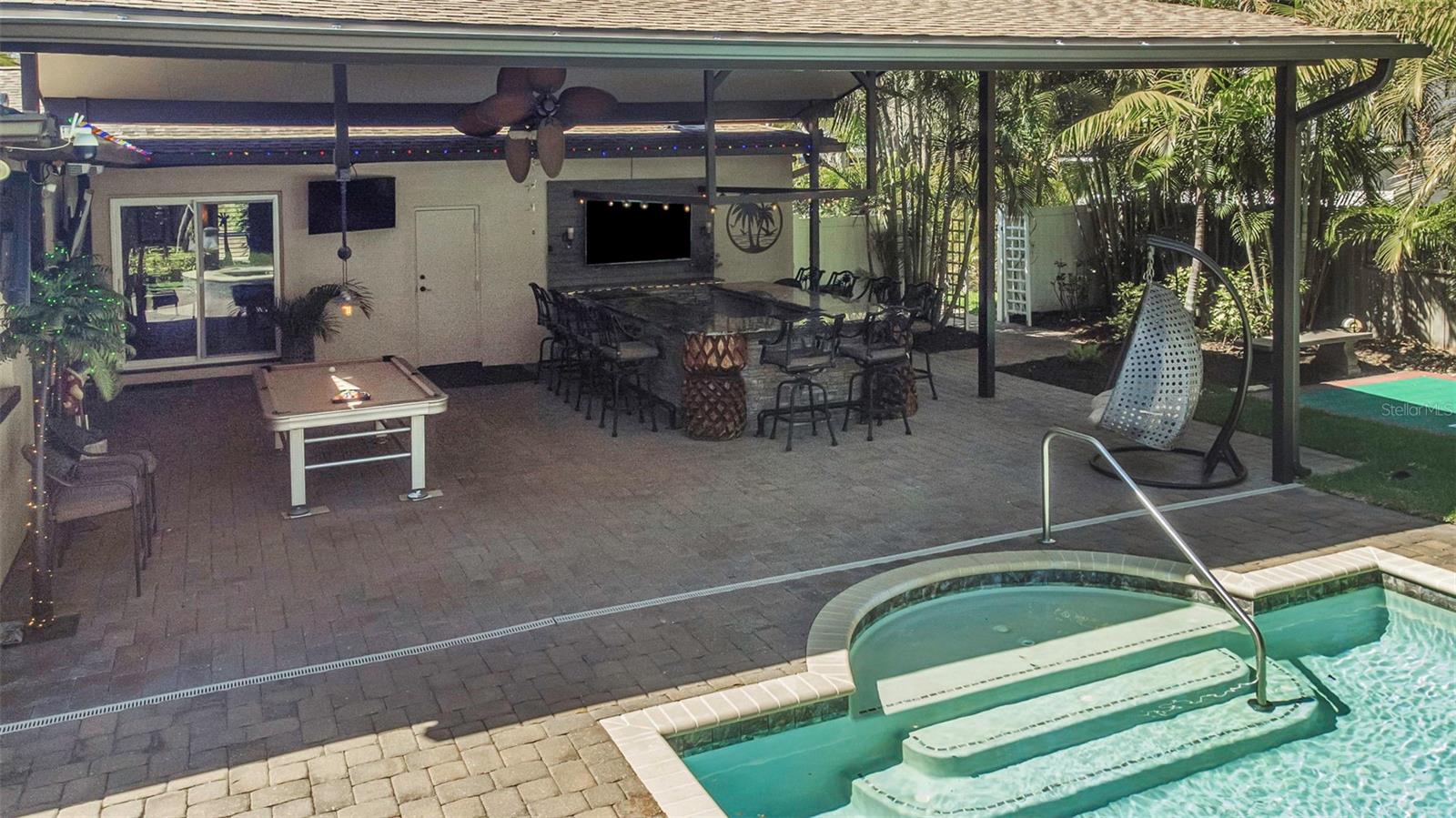 30' roof gives shade at all the right times!