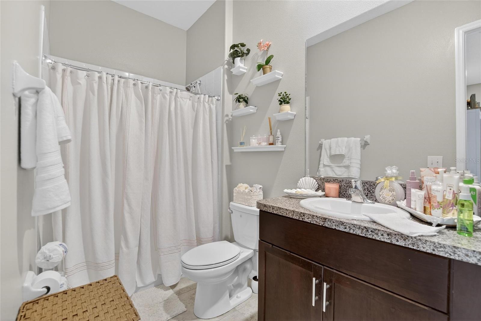 In-Law aptartment - Bathroom 4