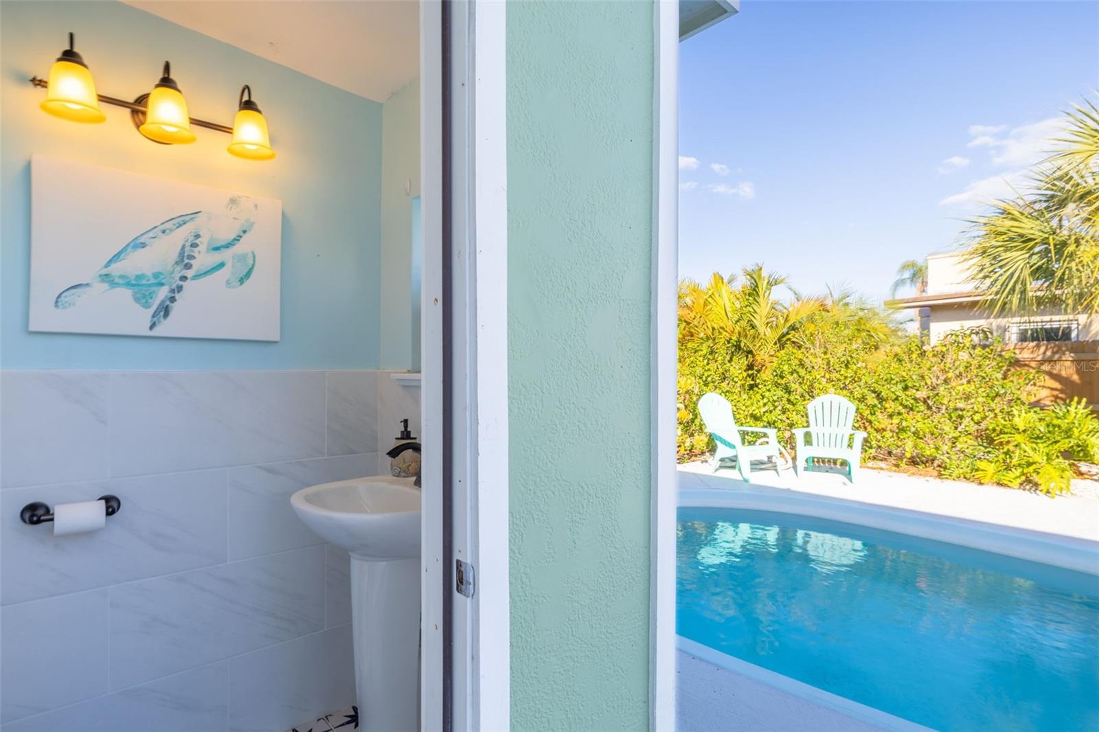 Pool-dedicated half bath