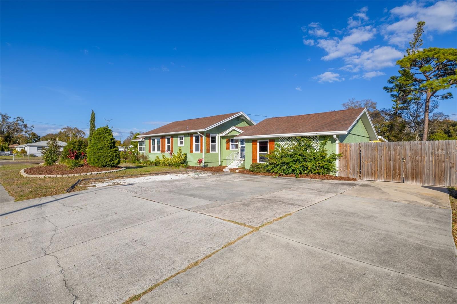 Plenty of parking out front, too!