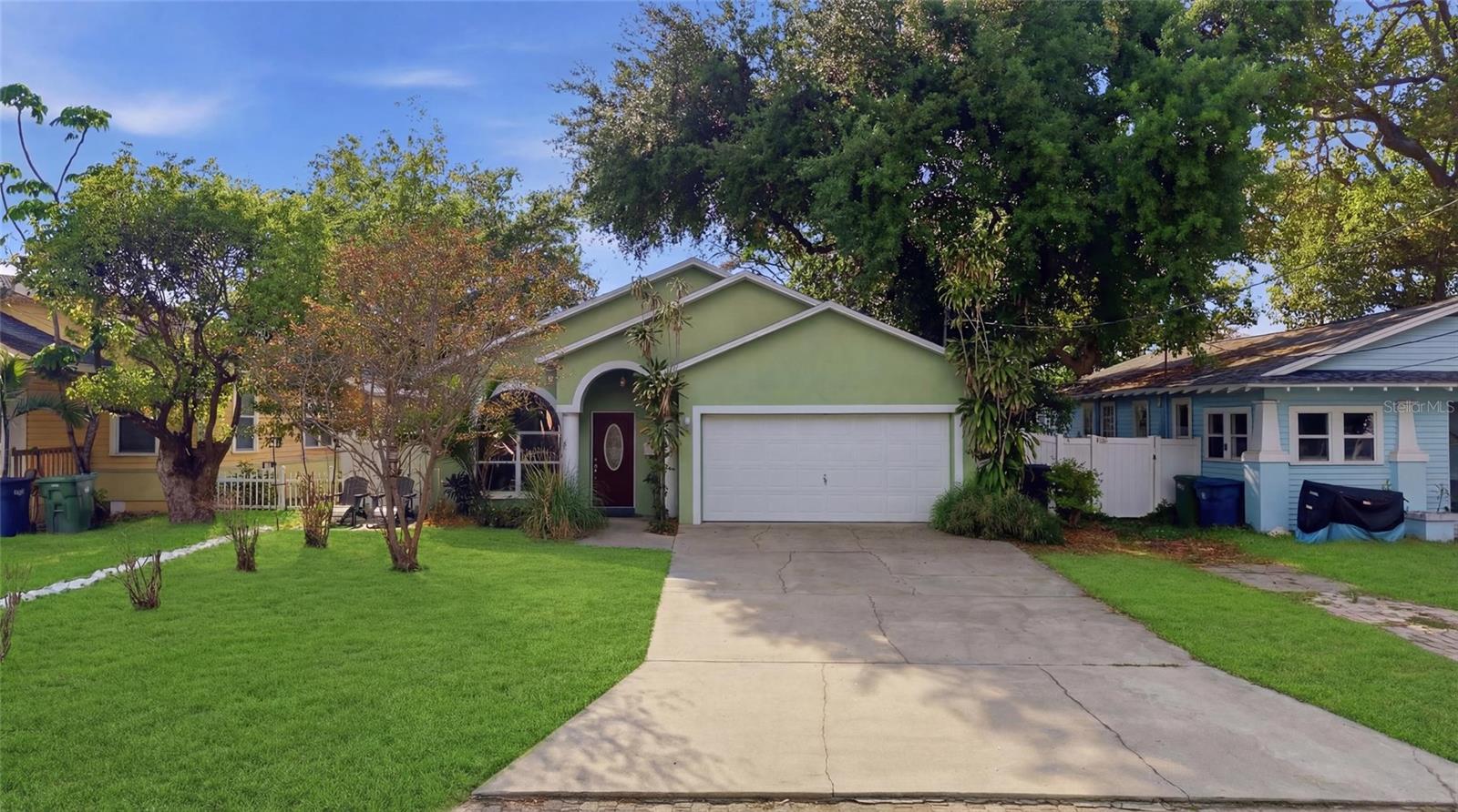 Grass has been enhanced by AI for visualization purposes.