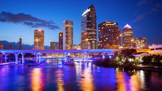Downtown Tampa & Riverwalk