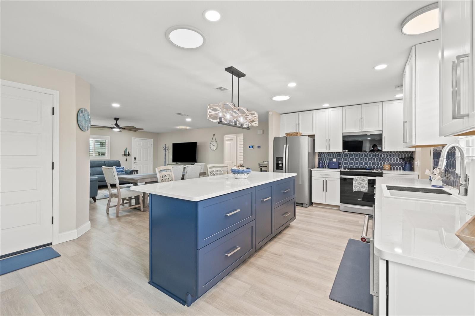 Blue Island with Pots Drawers