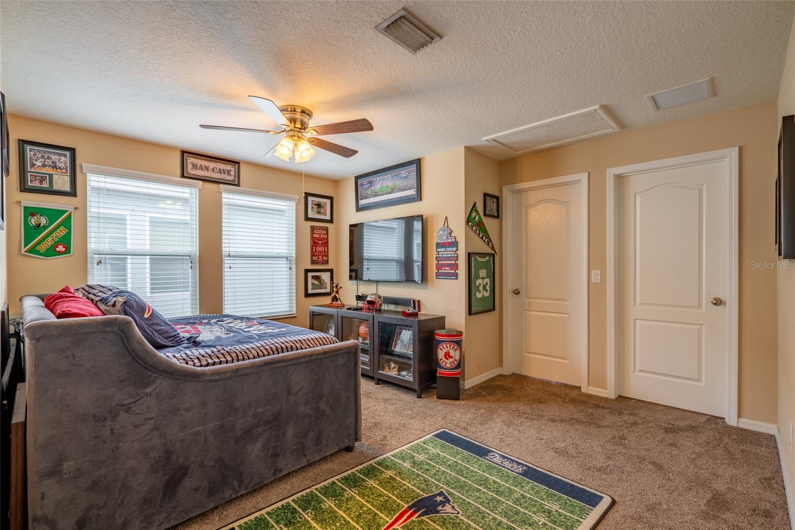 SO MANY OPTIONS FOR LOFT AREA