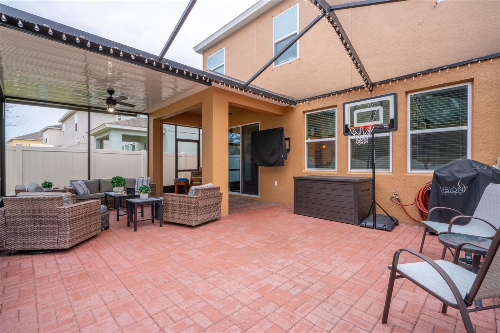 THIS IS DEFINATELY THE PLACE TO HANG OUT OR ENTERTAIN