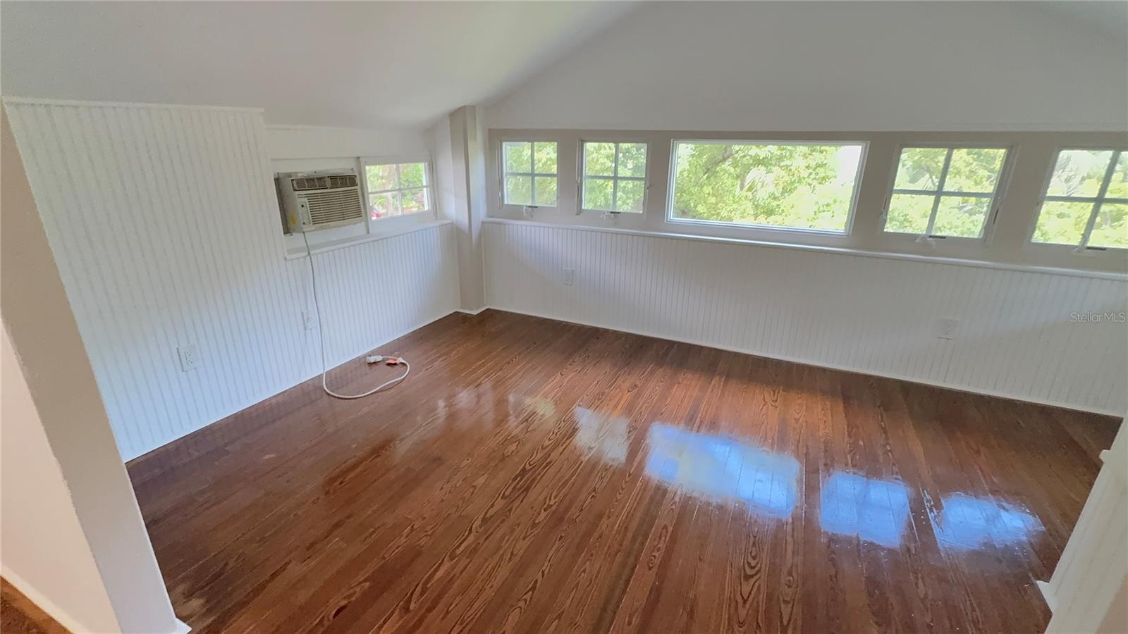 Bedroom 5/Loft/Studio