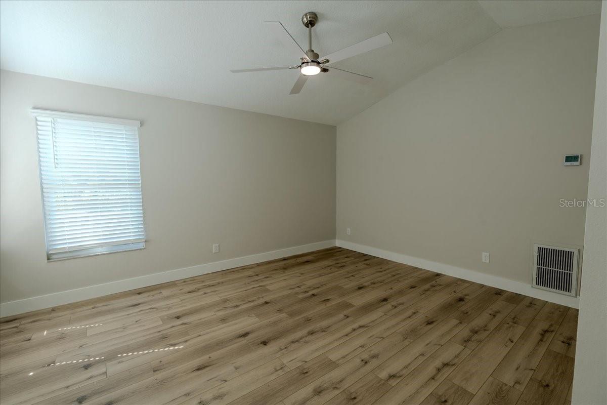 Extra Large Upstairs Bedroom 5