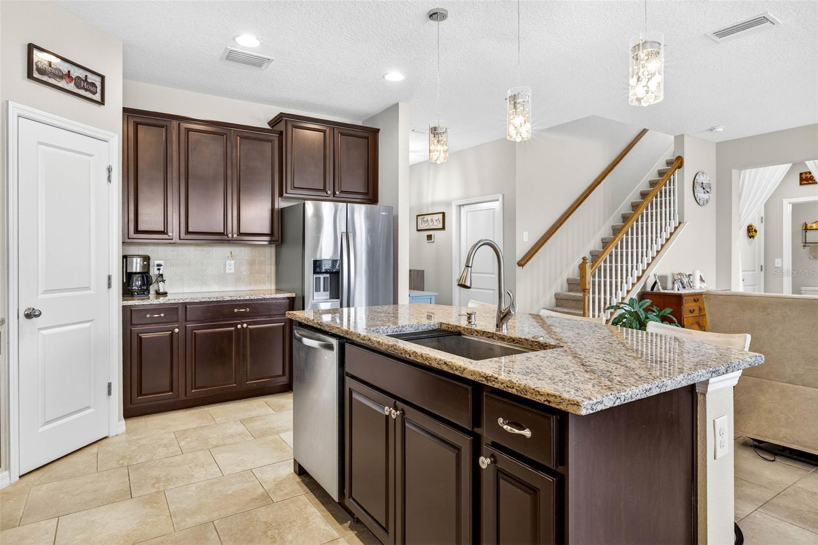 Upgraded deep double sink