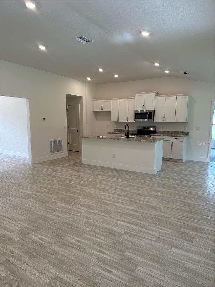 Family room/ Kitchen