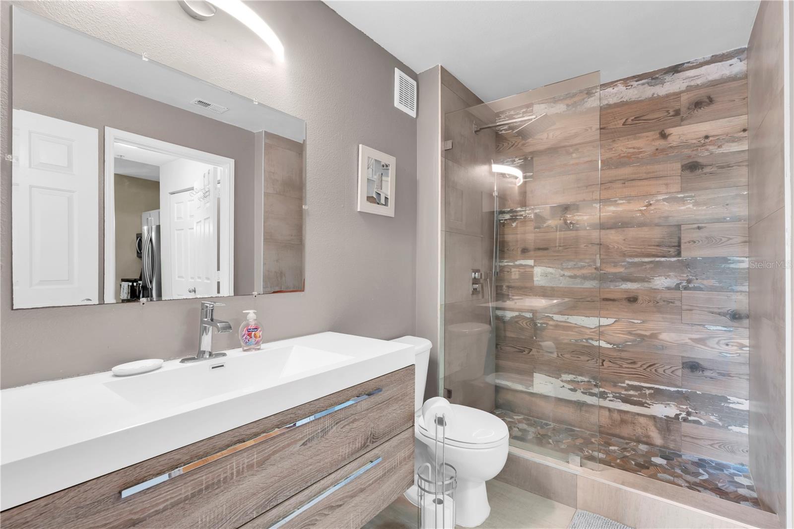 Bathroom with very neat tile