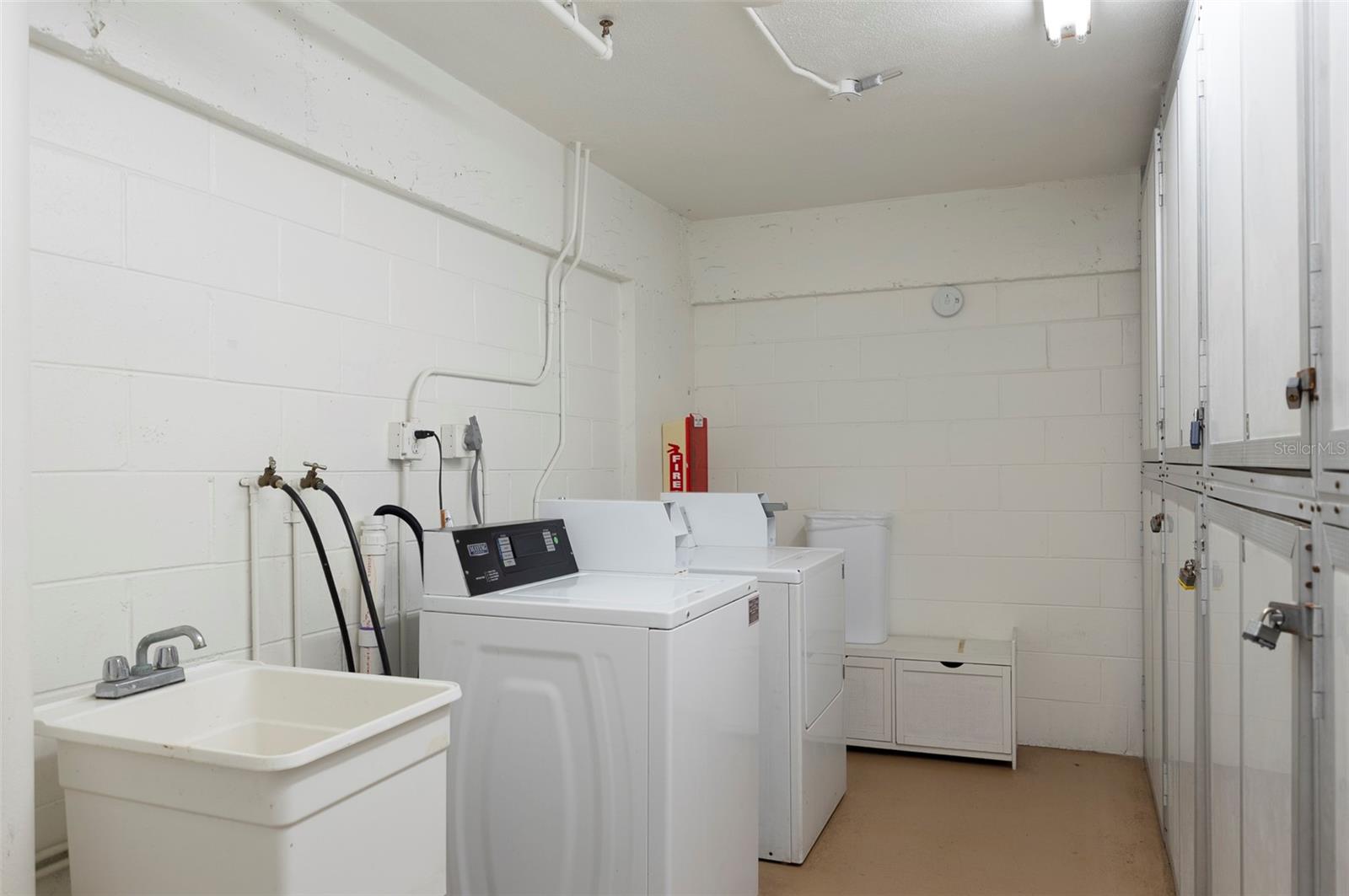 Community/Floor Laundry