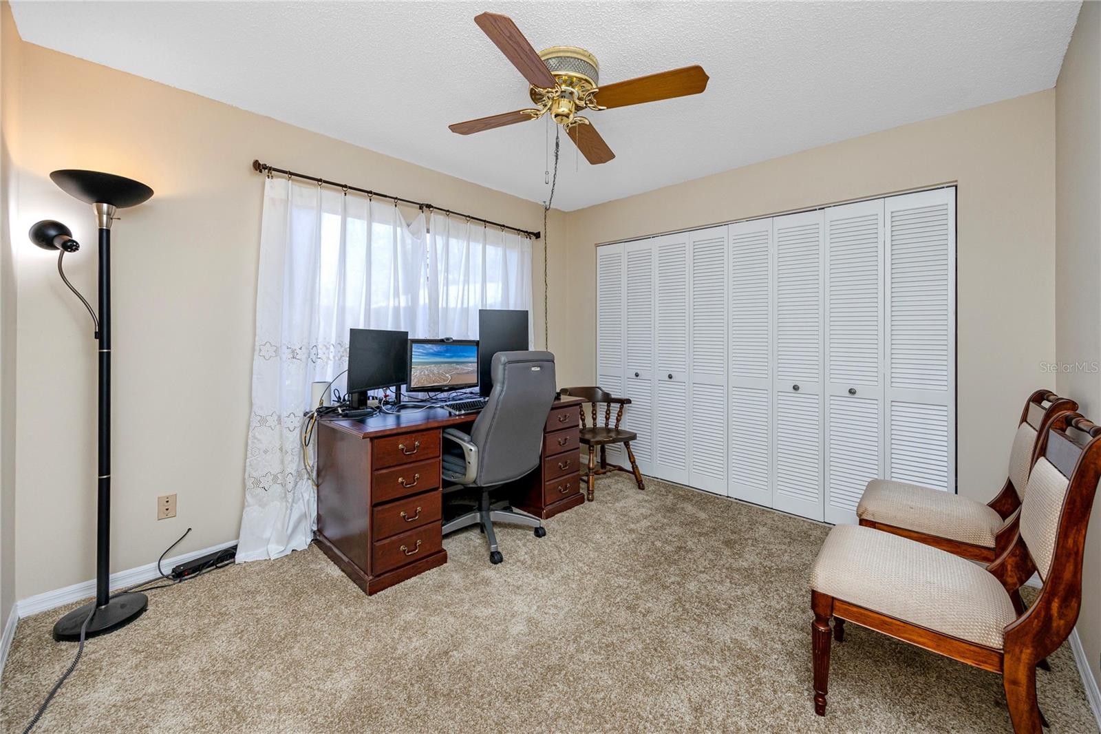 BedRoom used as office at 14012 Cascade Ln, Tampa, FL 33618