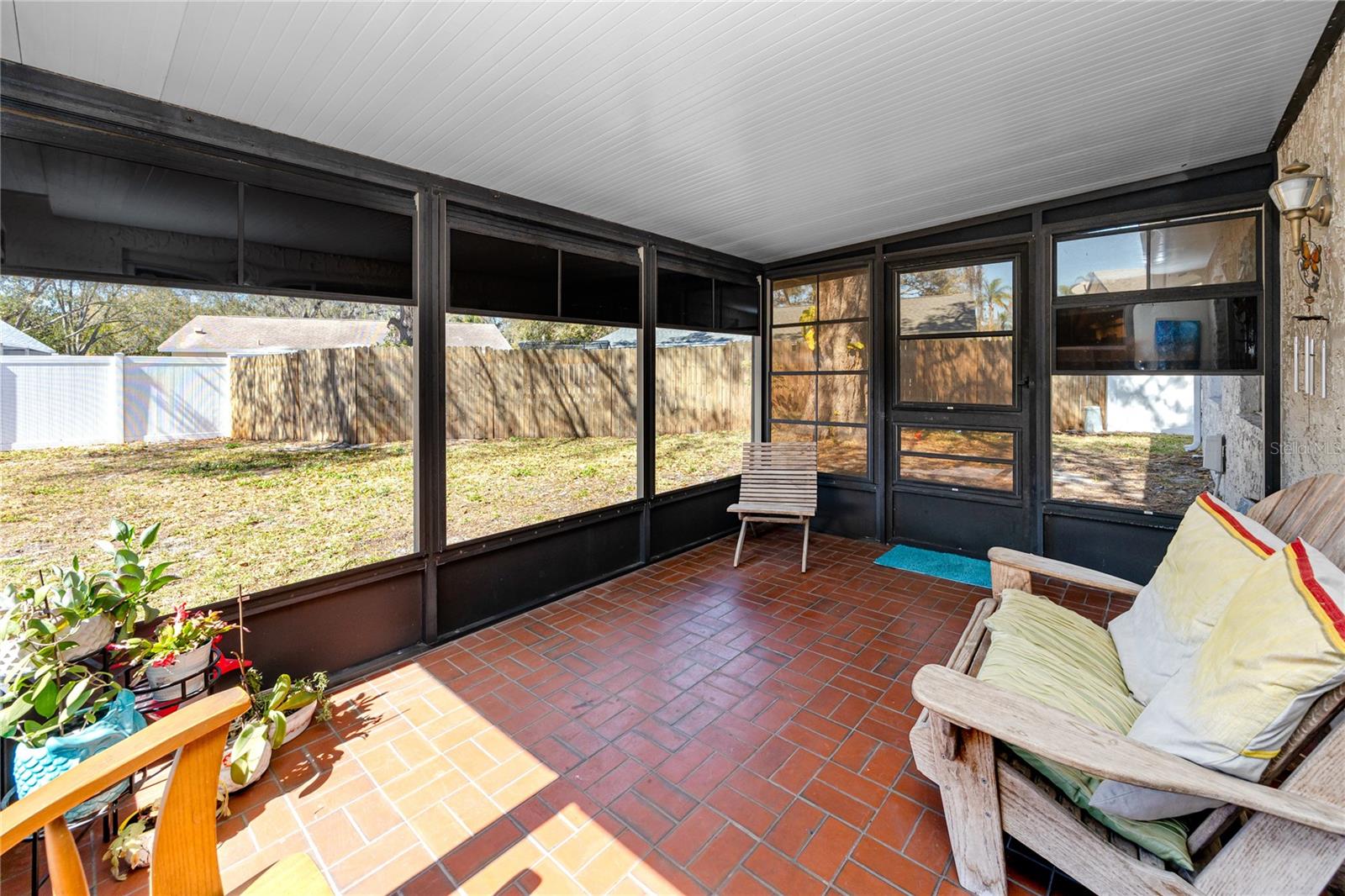 Lanai at 14012 Cascade Ln, Tampa, FL 33618