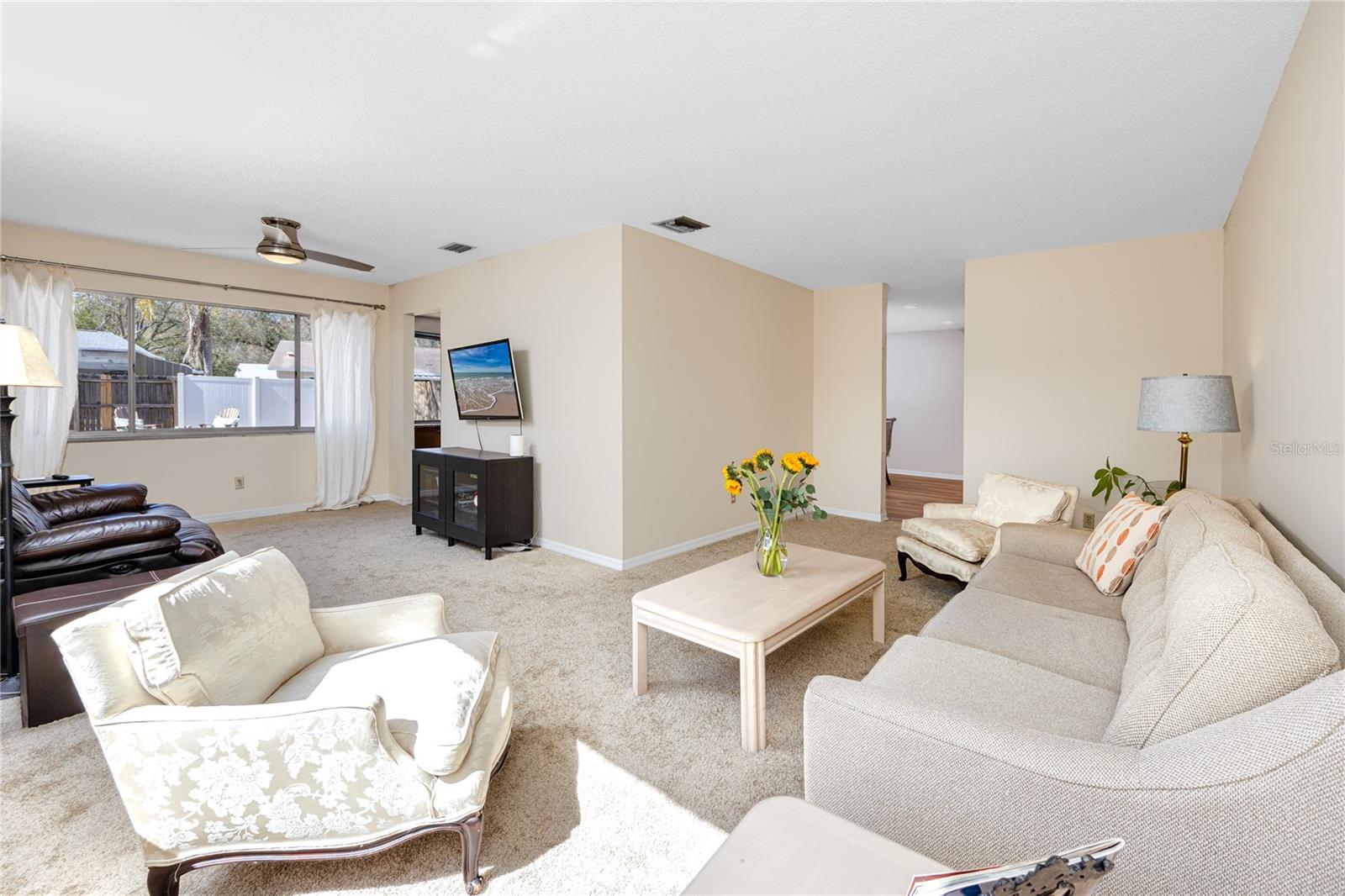 Living Room at 14012 Cascade Ln, Tampa, FL 33618