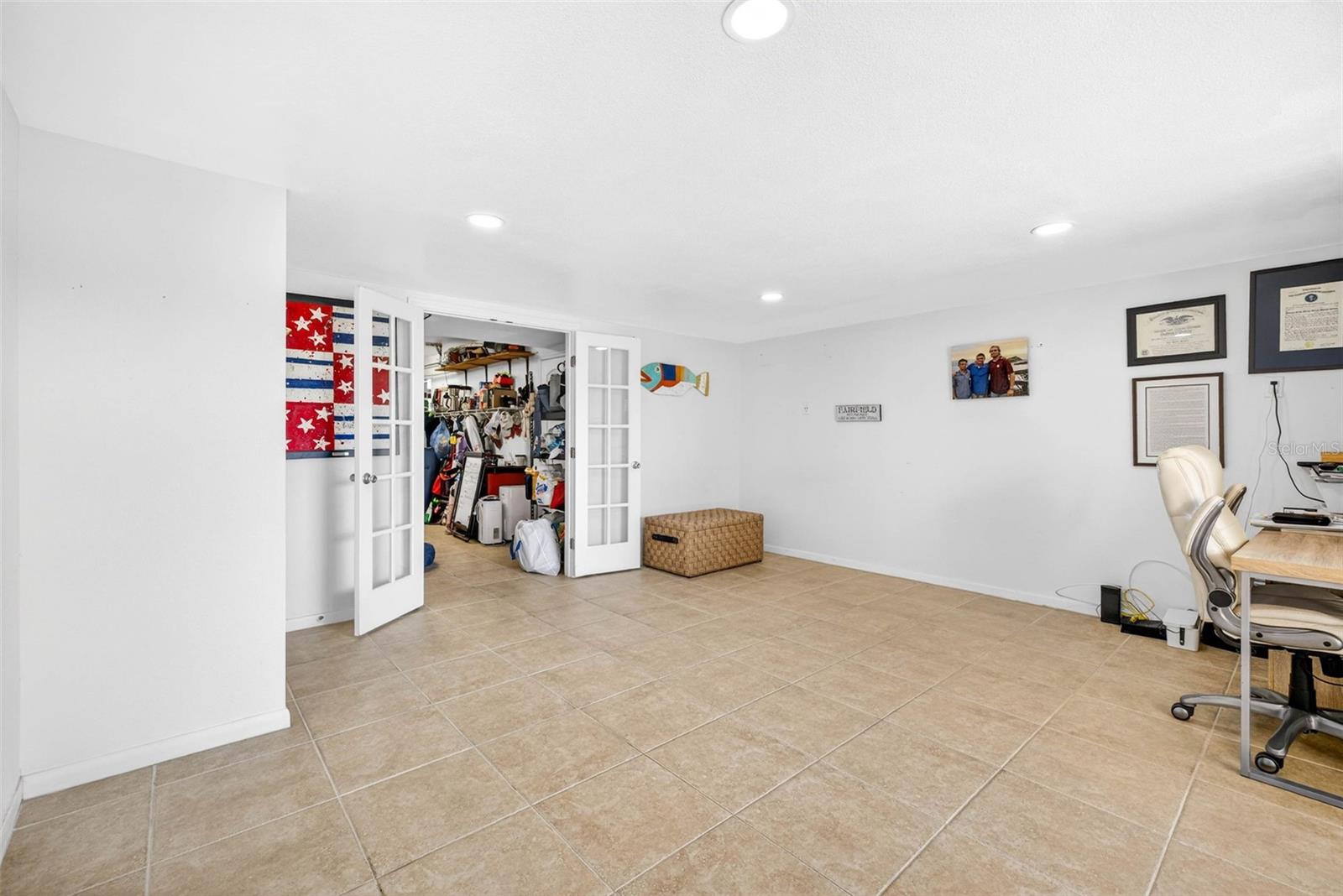 Large bonus room/3rd bedroom w/new mini split