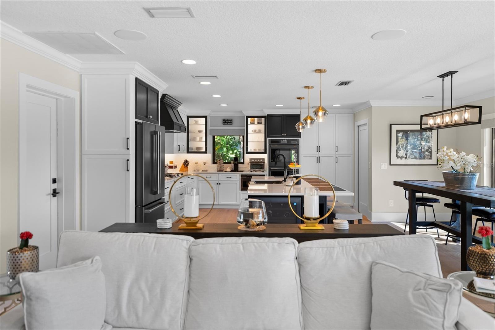 Ideal for entertaining!