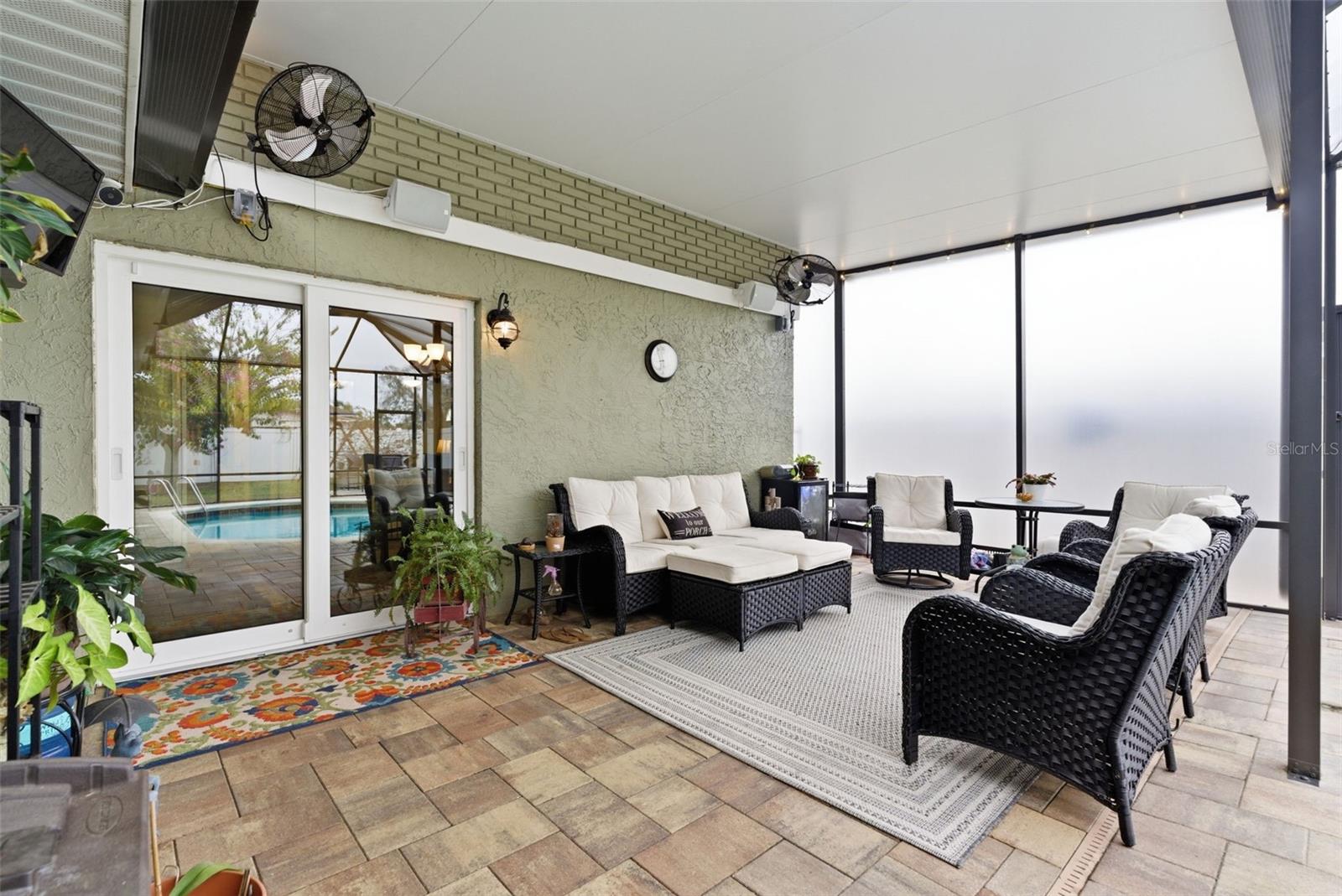 Easy mornings,calm nights