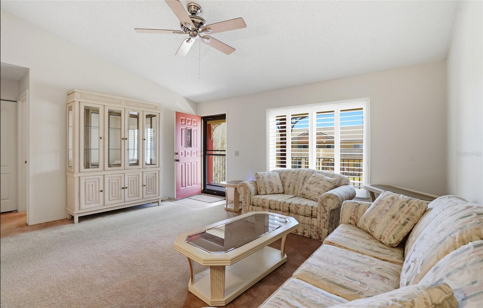 Living Room/ Front door entrance