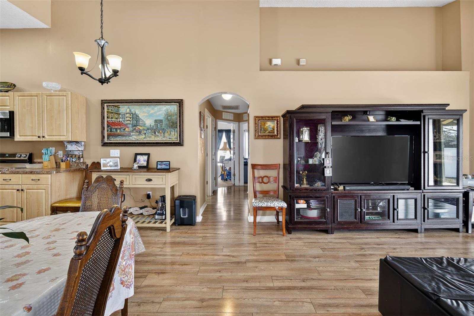 Living Room/Dining Room