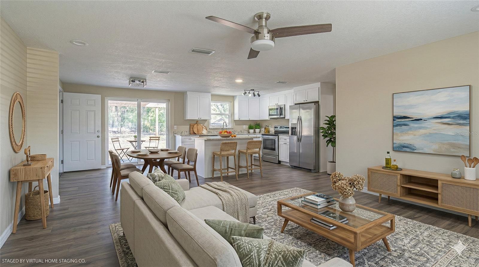 Photo has been Virtually furnished