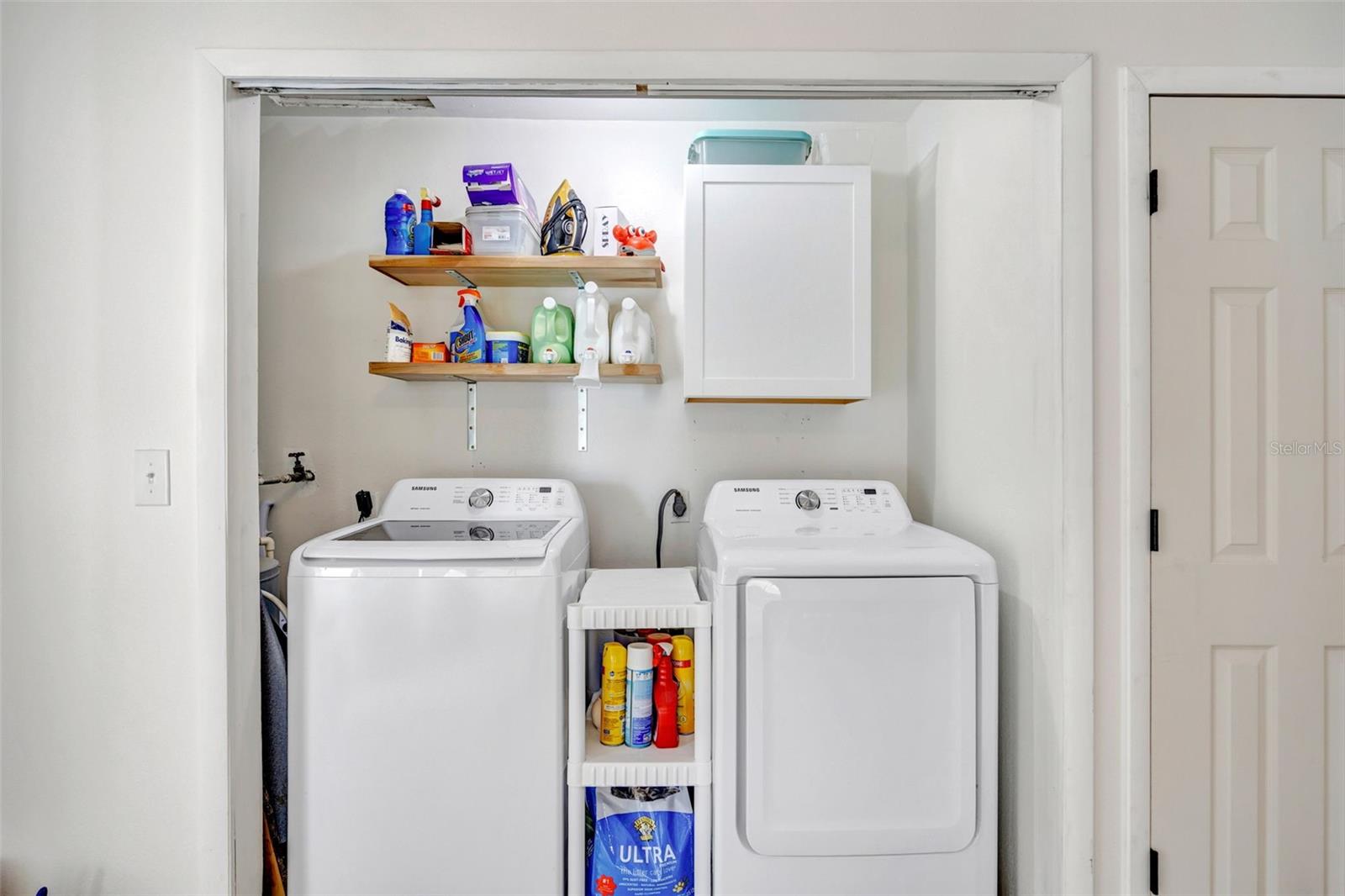 Washer & Dryer included