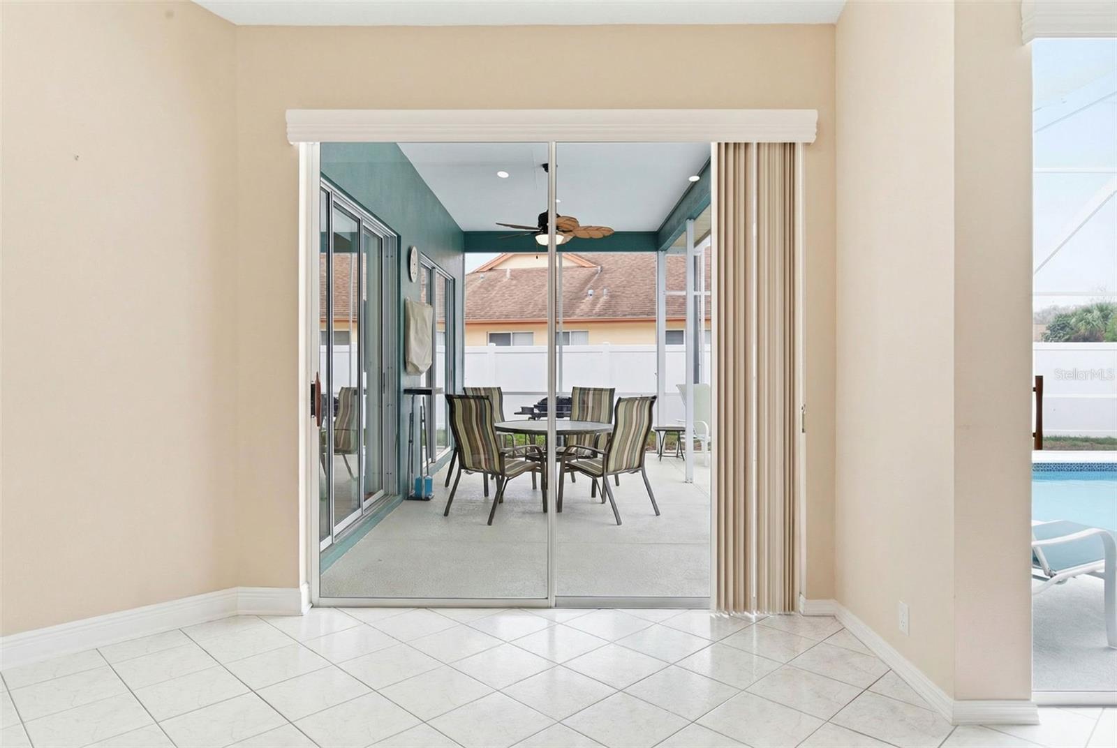 Breakfast Nook with virtual furniture removal for visualization of area size.