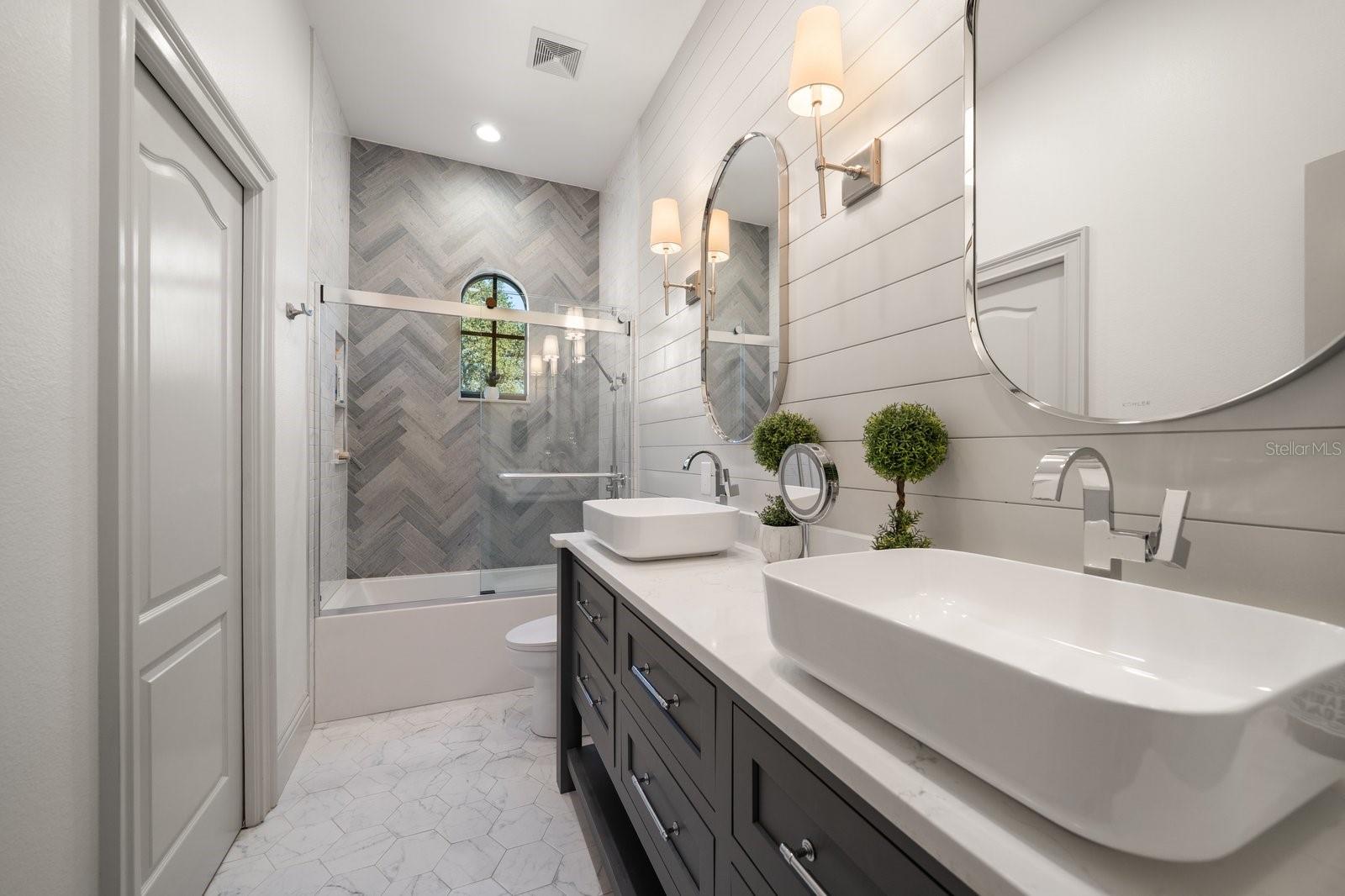 Full Bathroom 2 (Second Floor)