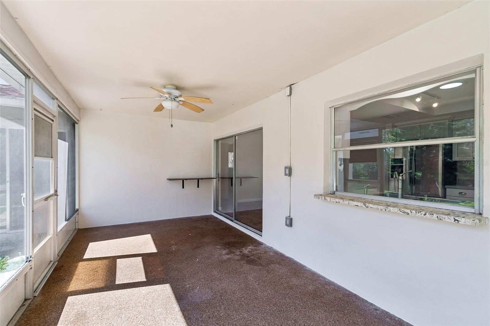 HUGE Covered/Screened Lanai