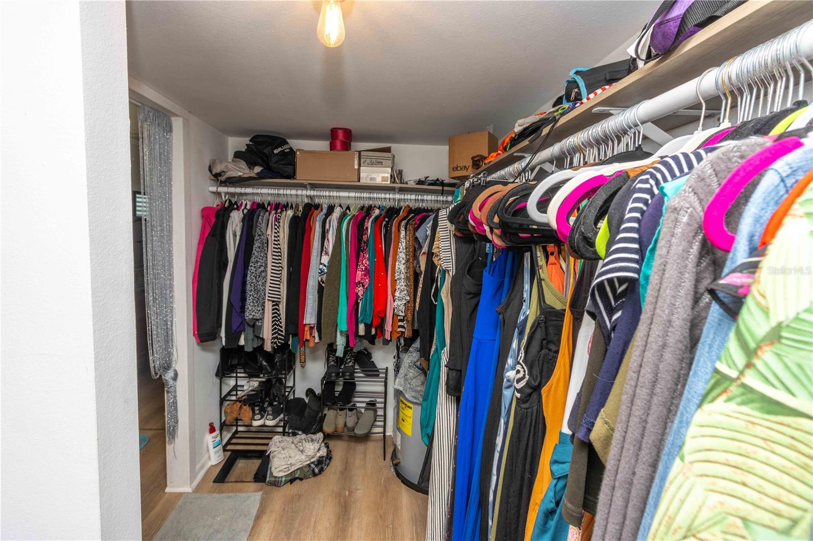 Primary wrap-around closet