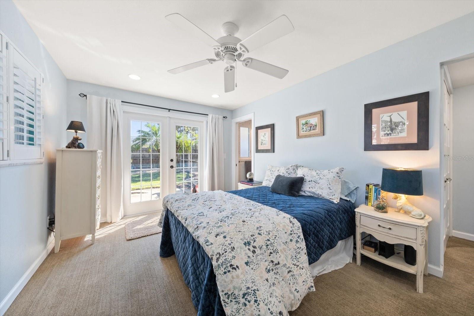 Guest Bedroom (ensuite)