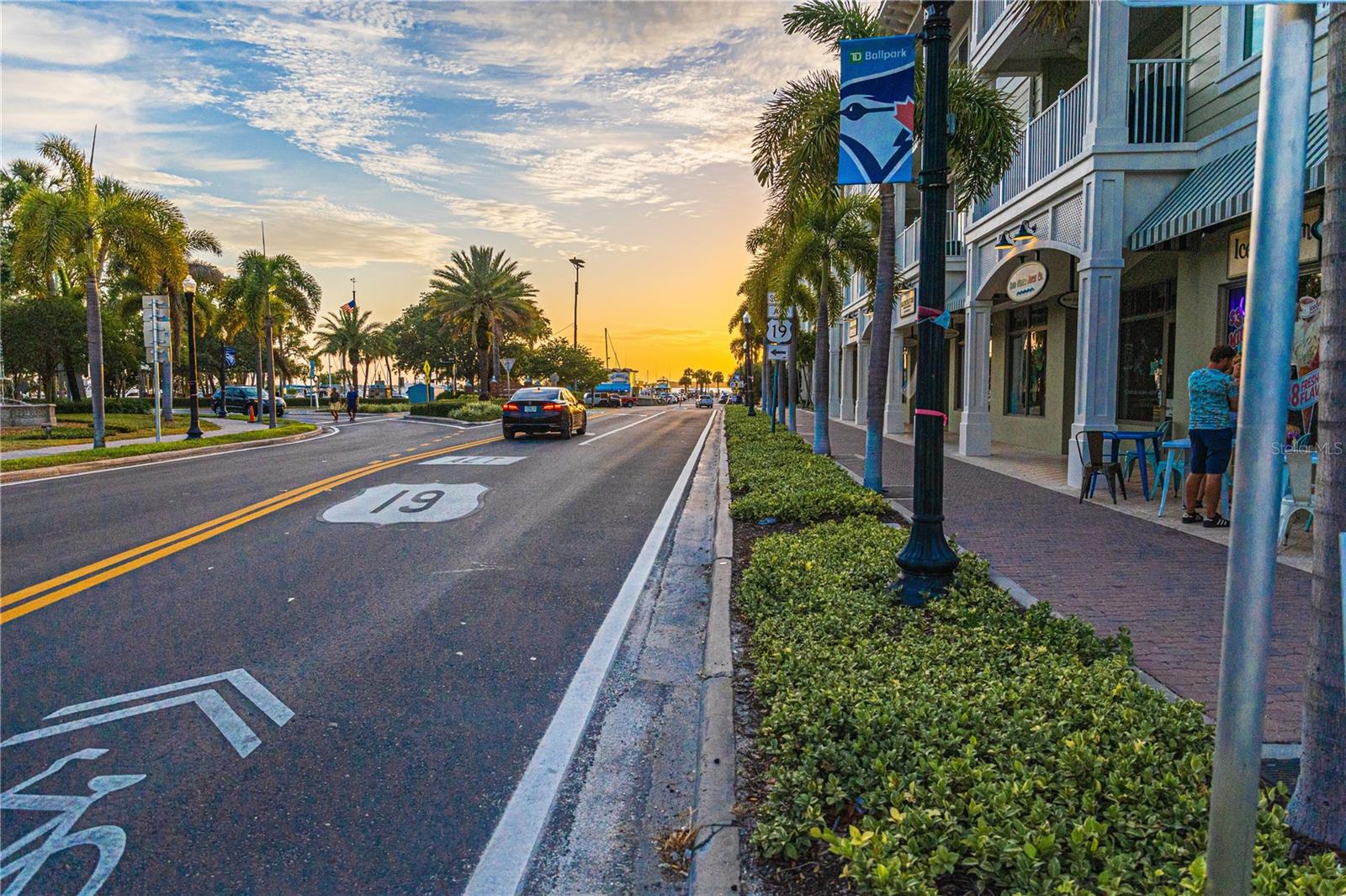 Main Street facing the water (.05 mile)