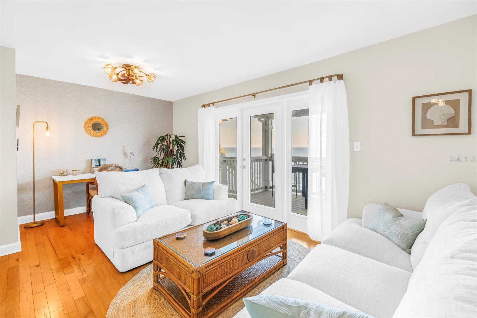 Spectacular nightly sunsets provide a constantly changing, picture-perfect backdrop.