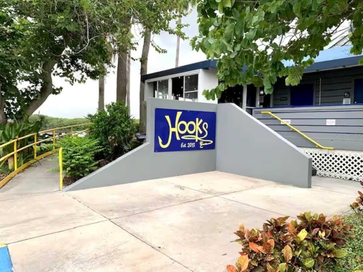 Restaurant in Walking Distance